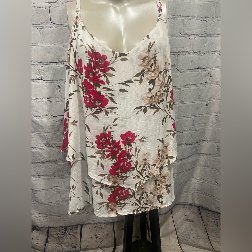 Torrid 6 floral top